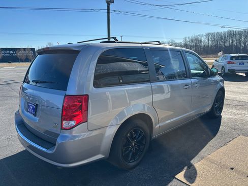 Used 2019 Dodge Grand Caravan GT image 5