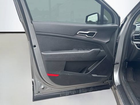 Used 2023 Kia Sportage LX FWD image 25