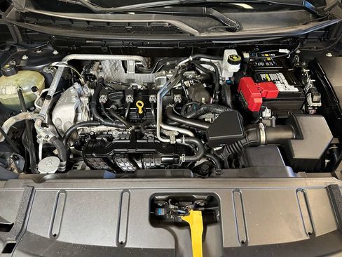 Used 2021 Nissan Rogue SV AWD/4WD image 22