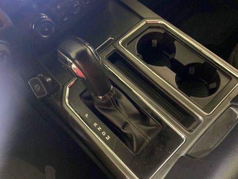 Used 2019 Ford F150 XLT w/ Equipment Group 302A Luxury AWD/4WD image 23