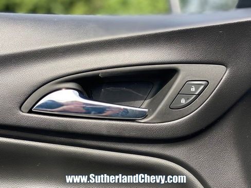 Used 2023 Chevrolet Equinox LT FWD image 13