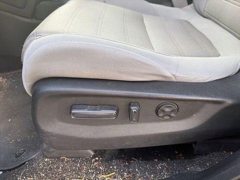 Used 2017 Honda CR-V EX image 8