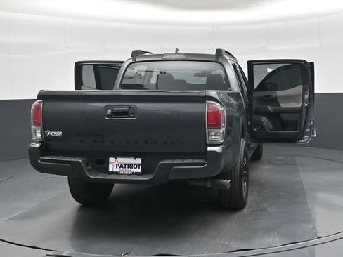 Used 2018 Toyota Tacoma SR w/ SR Convenience Package RWD image 48
