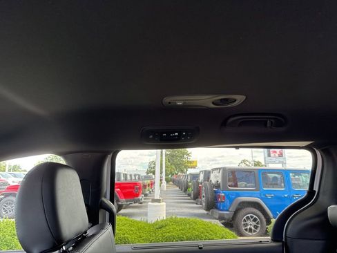 New 2026 Chrysler Voyager LX image 23