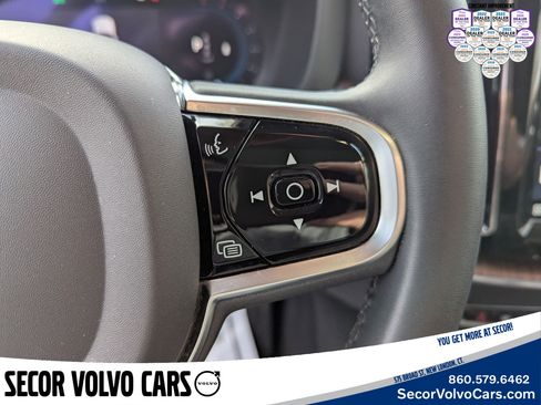 Certified 2022 Volvo XC60 B6 Inscription w/ Advanced Package image 12
