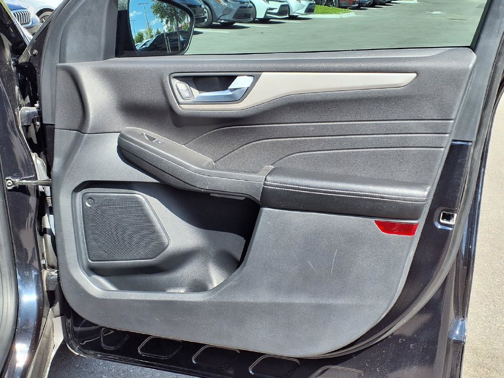 Used 2021 Ford Escape SEL FWD image 13