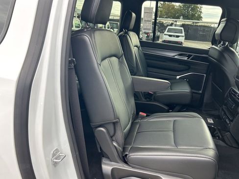 New 2026 Jeep Grand Wagoneer L 4WD image 28