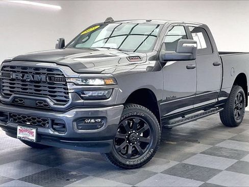 Used 2025 RAM 2500 Big Horn AWD/4WD image 12