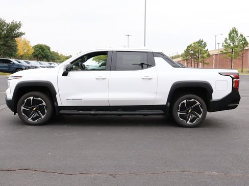 New 2026 Chevrolet Silverado EV LT w/ Premium Package image 36
