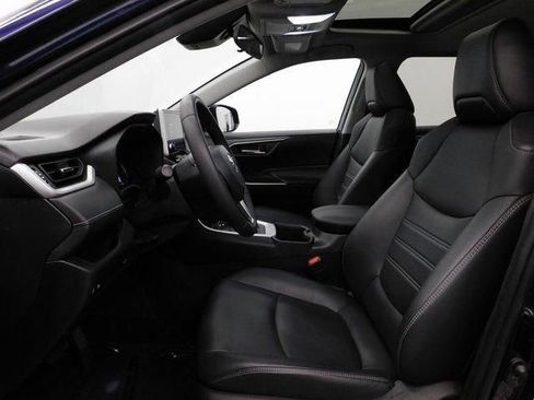 Used 2023 Toyota RAV4 XLE Premium image 26