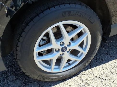 Certified 2022 Ford Edge SEL w/ Convenience Package image 7