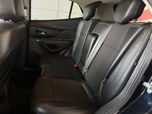 Used 2022 Buick Encore Preferred image 18