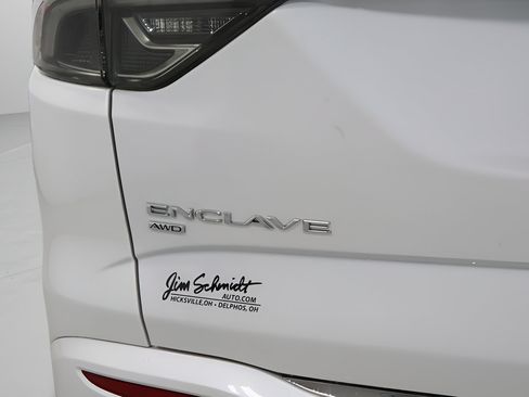 Used 2023 Buick Enclave Avenir w/ Avenir Technology Package AWD/4WD image 40
