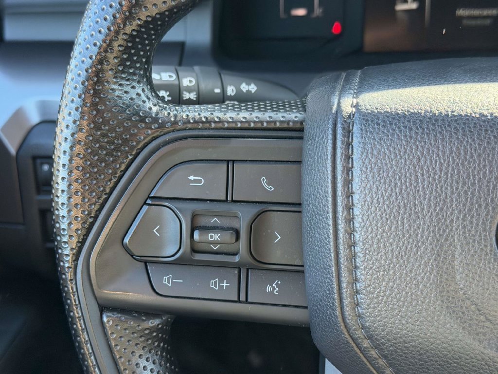 Used 2026 Toyota Tacoma SR5 RWD image 23