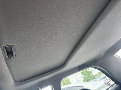 Used 2001 Hyundai XG300 FWD image 11