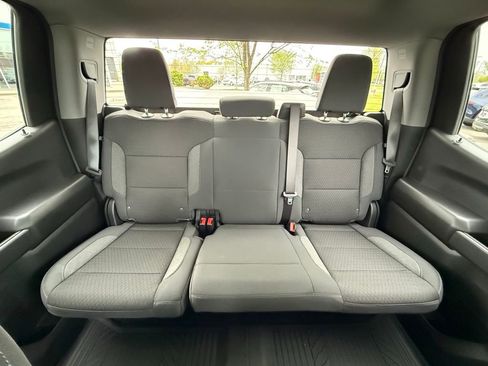 Used 2026 Chevrolet Silverado 1500 Custom Trail Boss w/ LPO, Dark Essentials Package AWD/4WD image 32
