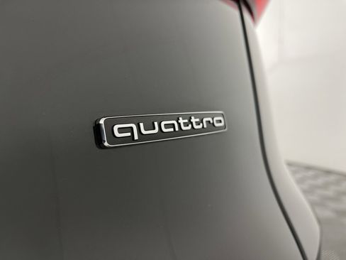 Used 2025 Audi Q5 Prestige image 7