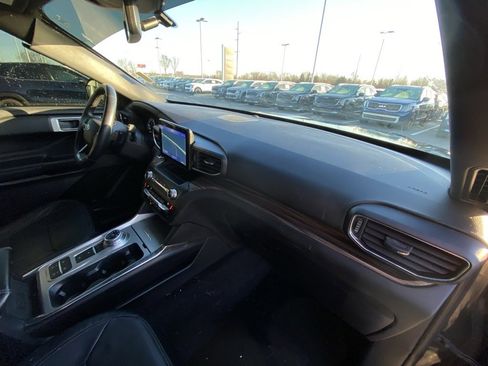 Used 2020 Ford Explorer Limited w/ Class III Trailer Tow Package image 34