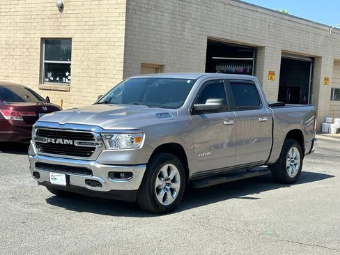 Used 2019 RAM 1500 Big Horn AWD/4WD image 2