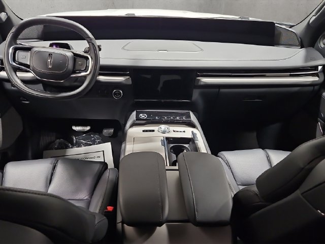 New 2027 Lincoln Navigator L Reserve w/ Jet Appearance Package AWD/4WD image 9