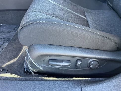 Used 2025 Honda Accord Sport image 9
