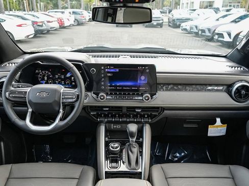 New 2026 Chevrolet Colorado ZR2 w/ Technology Package AWD/4WD image 13