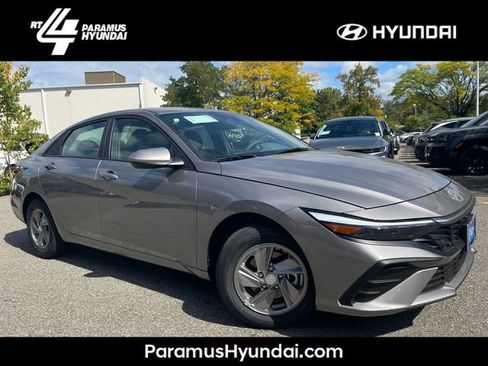New 2026 Hyundai Elantra SE w/ Cargo Package image 1