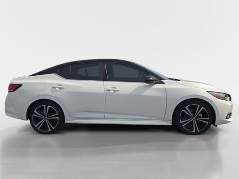Used 2022 Nissan Sentra SR w/ Trunk Package FWD image 7