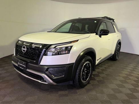 Certified 2024 Nissan Pathfinder Rock Creek AWD/4WD image 3