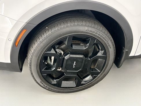 Used 2024 Kia Sorento SX image 11