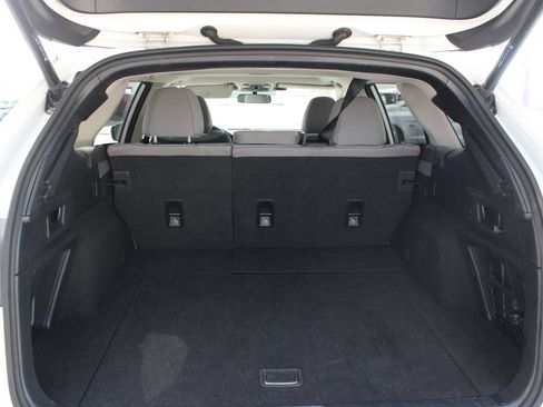 Used 2025 Subaru Outback Premium AWD/4WD image 5