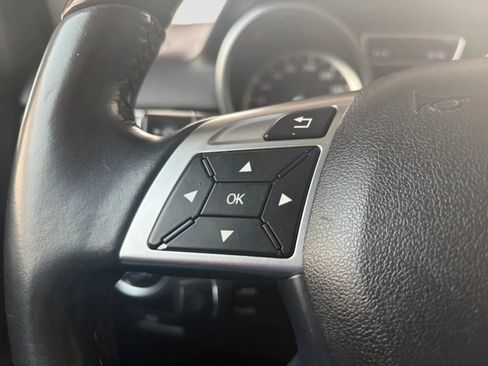 Used 2015 Mercedes-Benz ML 350 4MATIC w/ Premium 1 Package image 30