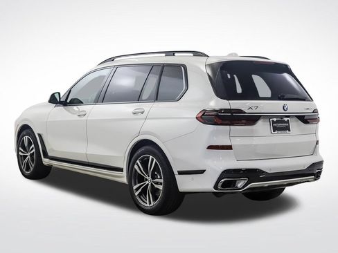 Certified 2026 BMW X7 xDrive40i AWD/4WD image 3