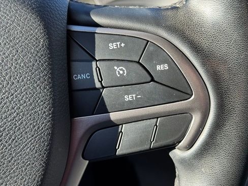 Used 2020 Jeep Grand Cherokee Limited image 32