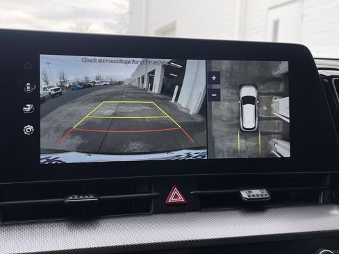 Used 2023 Kia Sportage SX image 14