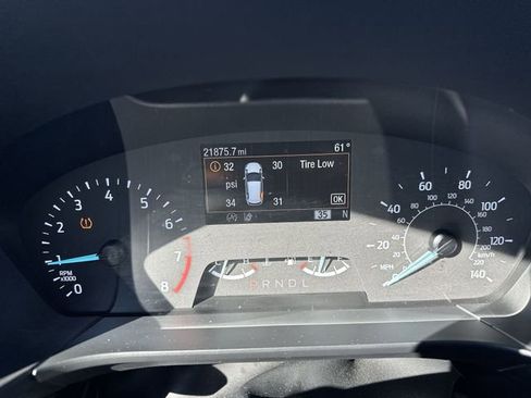 Used 2022 Ford Escape SE w/ SE Sport Appearance Package image 12