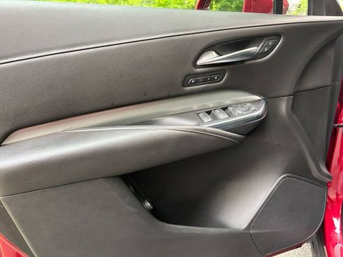 Used 2019 Cadillac XT4 Premium Luxury AWD/4WD image 31