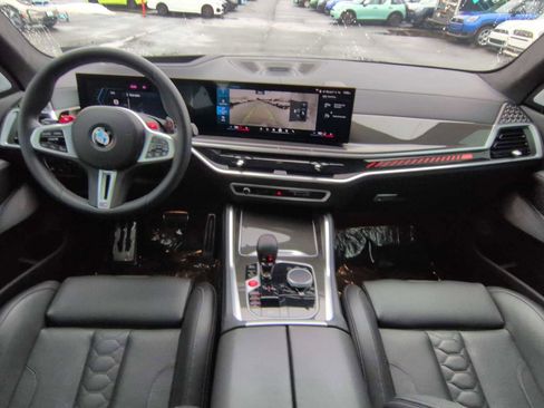 Used 2025 BMW X5 M Competition w/ Executive Package image 16