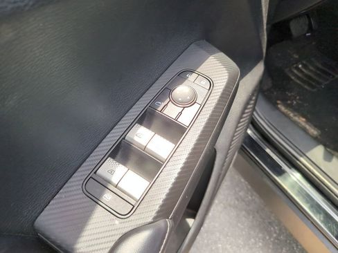 Used 2022 Mitsubishi Outlander SEL Black Edition FWD image 17