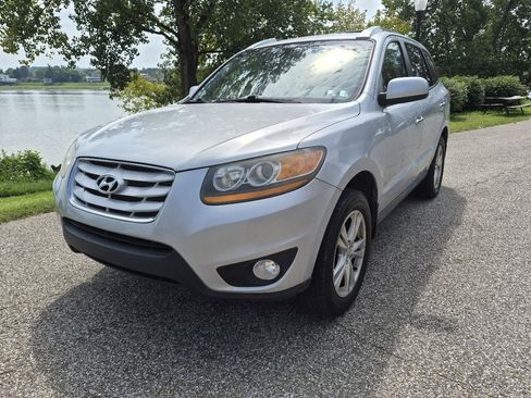 Used 2010 Hyundai Santa Fe Limited w/ Navigation Pkg 4 AWD/4WD image 1
