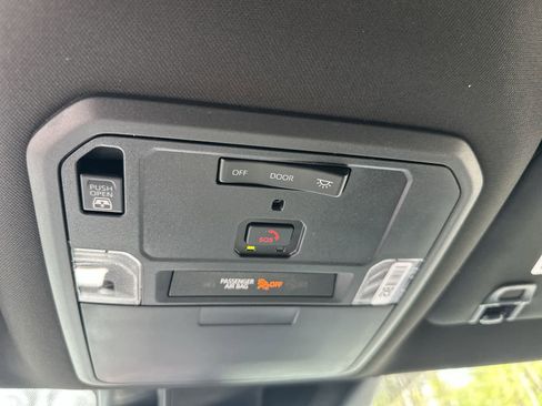 New 2026 Toyota Tundra Limited AWD/4WD image 29