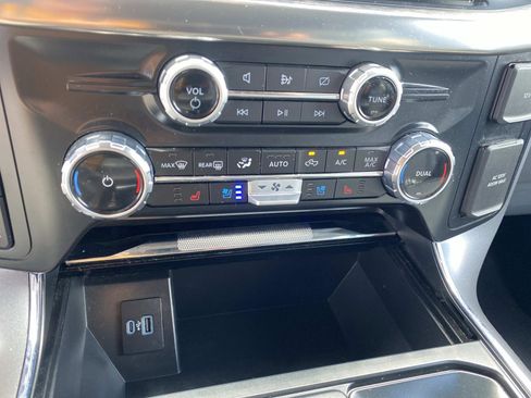 Used 2023 Ford F150 Lariat image 22