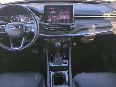 Used 2022 Jeep Compass Limited image 19