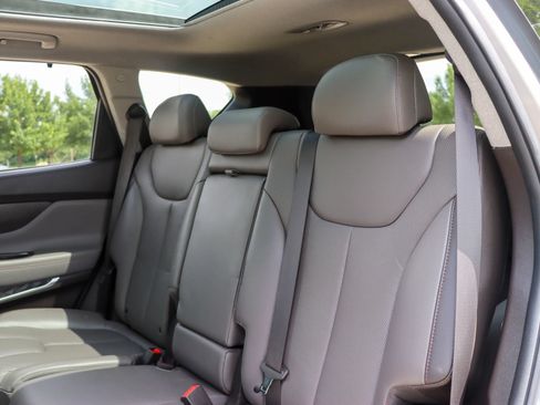 Used 2020 Hyundai Santa Fe SEL w/ Cargo Package FWD image 17