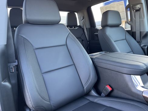 New 2026 GMC Sierra 1500 Elevation w/ Elevation Premium Package AWD/4WD image 17