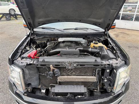 Used 2013 Ford F150 Lariat w/ Lariat Chrome Pkg AWD/4WD image 11