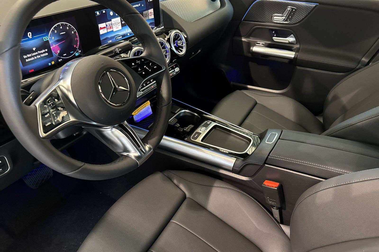 Used 2025 Mercedes-Benz GLA 250 image 11