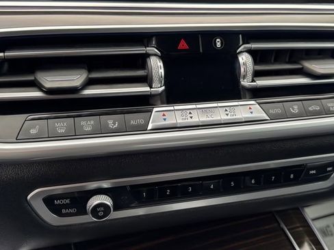 Used 2019 BMW X5 xDrive40i w/ Convenience Package image 29