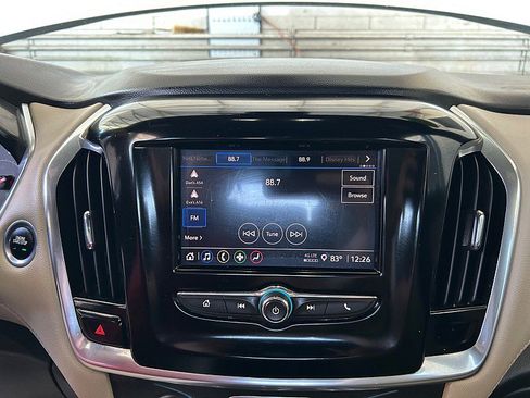 Used 2023 Chevrolet Traverse LS image 22