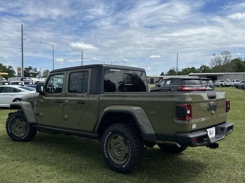 New 2026 Jeep Gladiator Willys AWD/4WD image 14